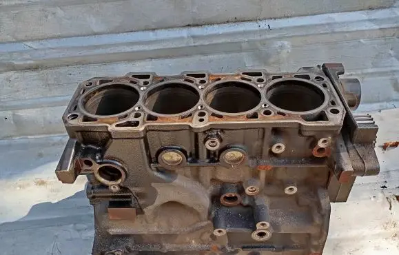 Opel Insignia A Engine block 55565911