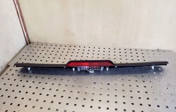 Toyota Corolla E120 E130 Third/center stoplight 6793902010