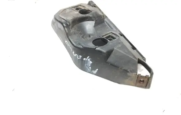 Volvo V50 Front bumper mounting bracket 31265397