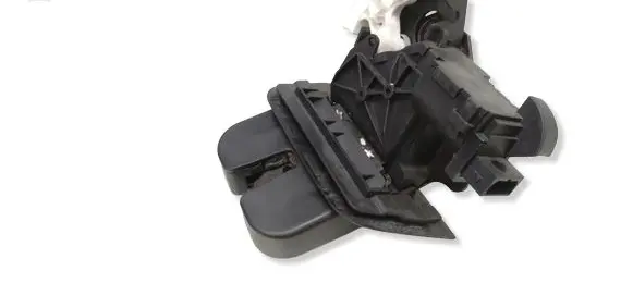 Audi A4 S4 B7 8E 8H Tailgate/trunk/boot lock/catch/latch 8P4827505B