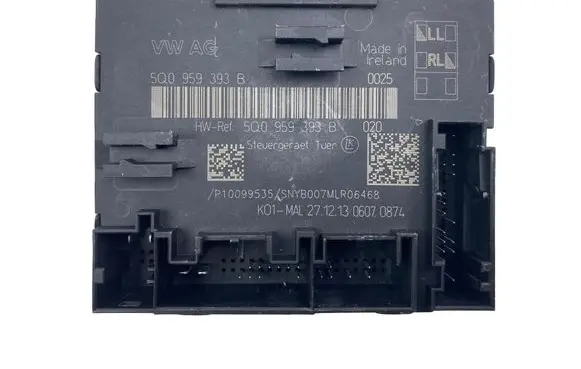 Volkswagen Golf V Other control units/modules 5Q0959393B
