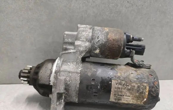 Volkswagen Tiguan Starter motor 02M911024C