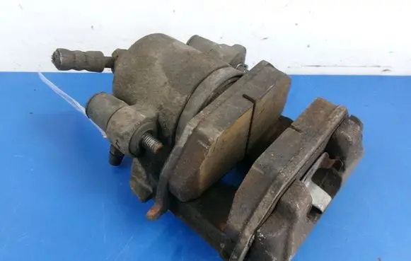 Seat Ibiza IV (6J,6P) Front brake caliper