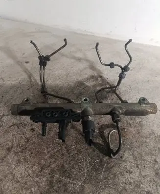 Lancia Phedra Fuel distributor 0445214017