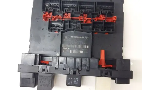 Audi A3 S3 8P Comfort/convenience module 8P0907279A