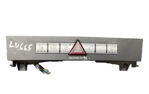 Mercedes-Benz SLK R170 Hazard light switch 1718208010 03752431