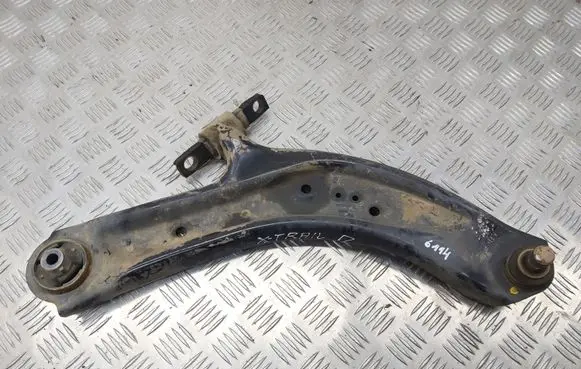 Nissan X-Trail T32 Front lower control arm/wishbone