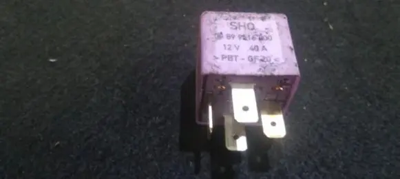 Volkswagen PASSAT B6 Other relay 899516000 431951253g