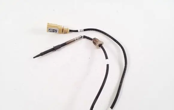 Volkswagen PASSAT B9 Exhaust gas temperature sensor 05L906088AK