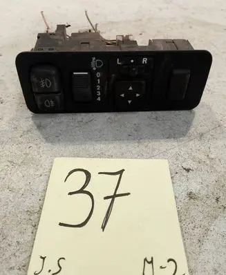 Mitsubishi Space Star Wing mirror switch MR740608