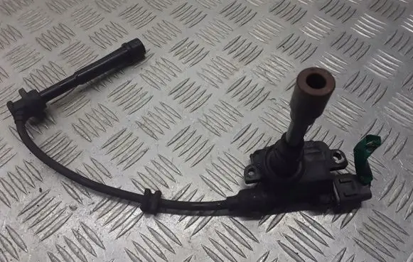 Suzuki Swift I High voltage ignition coil