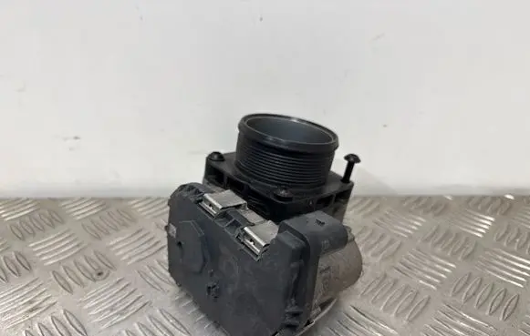 Audi A4 S4 B9 8W Electric throttle body valve 06M133062H