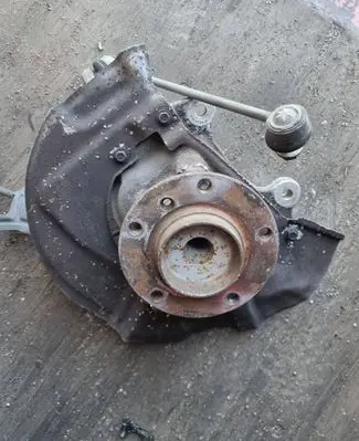 BMW 5 E60 E61 Front wheel hub spindle knuckle 6760953