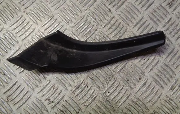 Mitsubishi Space Star Windshield trim 7405A555