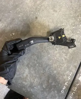 Volkswagen PASSAT B7 Wiper control stalk 1K0953519A