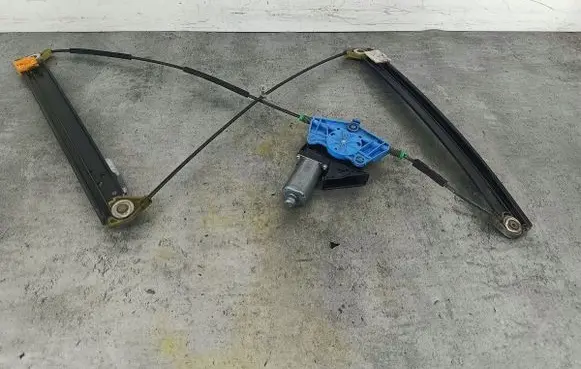 Audi A4 S4 B7 8E 8H Front door window regulator with motor 0130821764BOSCH