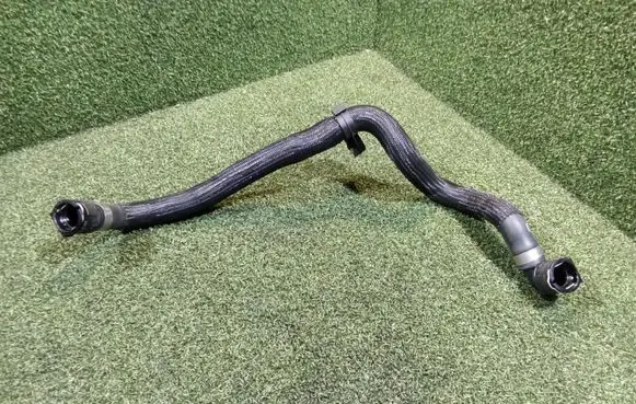 Renault Trafic III (X82) Coolant pipe/hose 924108542R