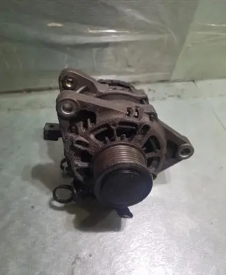 Toyota Hilux VIII Generator/alternator 27060