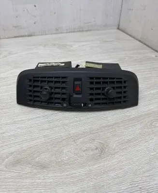 Cadillac SRX Dash center air vent grill 25703804 M1516E1420 SMPP008