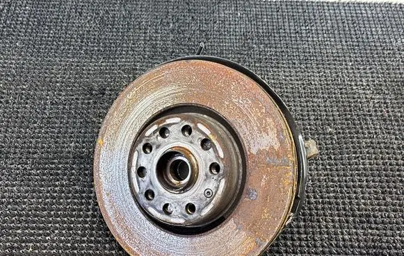 Volkswagen Caddy Front wheel hub spindle knuckle 5R3407255A