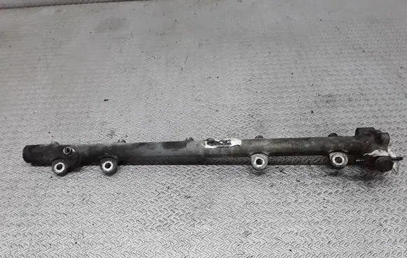 Mercedes-Benz ML W163 Fuel main line pipe A61207000195