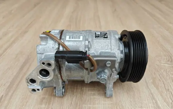 BMW 4 G22 G23 G24 G26 Air conditioning (A/C) compressor (pump) 9482996