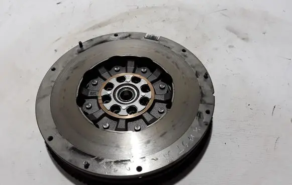 Renault Master III Dual mass flywheel 123100375R