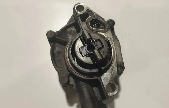 Ford Fiesta Vacuum pump