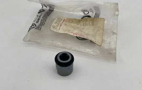 Audi A3 S3 8P Roof bar rail 4F9861195D