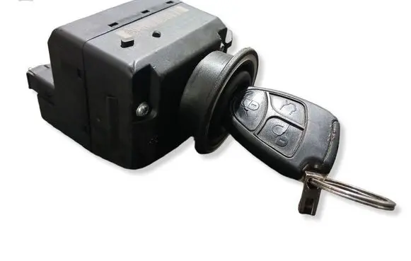 Mercedes-Benz CLK A209 C209 Engine ECU kit and lock set 2095452308 33002421 4010933961606136