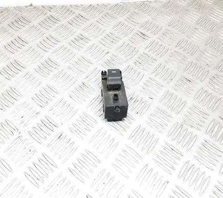 Hyundai i40 Electric window control switch 935803Z150 39R5261000