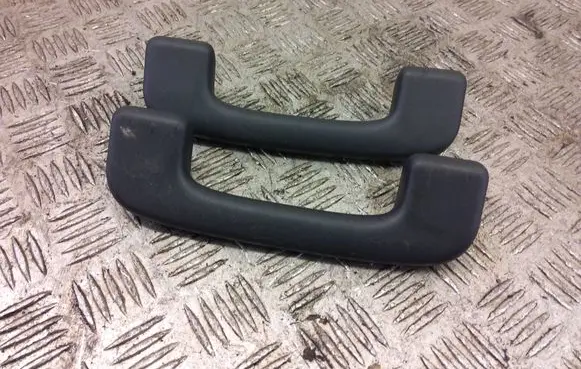 Ford Puma A set of handles for the ceiling 