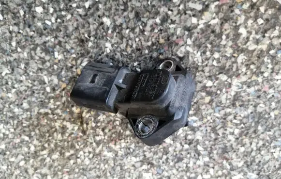 Audi A4 S4 B6 8E 8H Air pressure sensor 0281002326 059906051