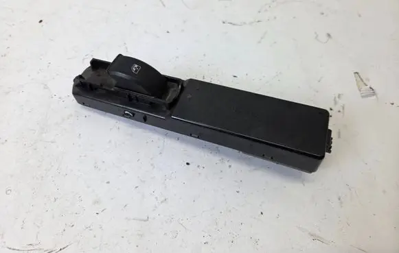 Saab 9-3 Ver2 Quarter vent window switch 12764039