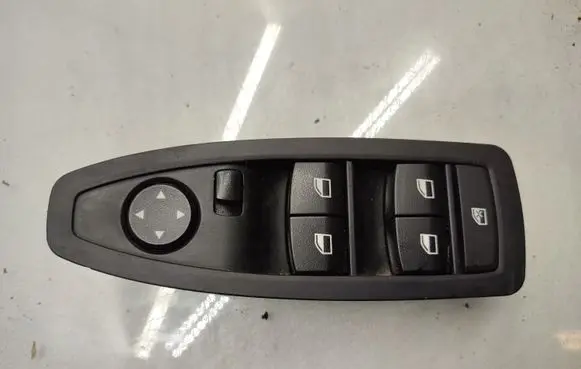 BMW 1 F20 F21 Electric window control switch 9208110