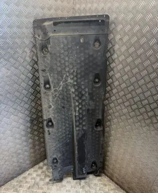 Volkswagen Touran I Side bottom protection 1K0825211E