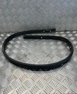 Volkswagen Tiguan Other sill/pillar trim element 5NA837120A