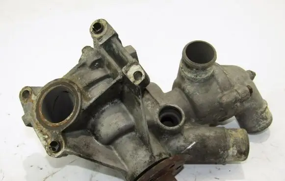 Mercedes-Benz S W126 Water pump 10318011701