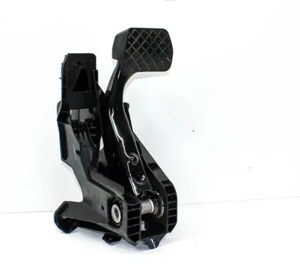Volkswagen Jetta VII Brake pedal 5QM723058K