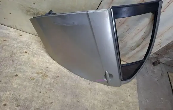 Mitsubishi Lancer X Rear door