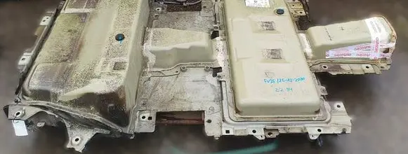 Peugeot 2008 II Hybrid / electric car battery 9827789180 9827789580