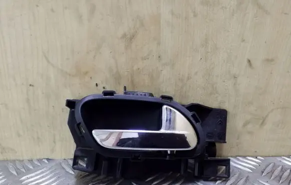 Peugeot 5008 Front door interior handle 9683446577 9683446077