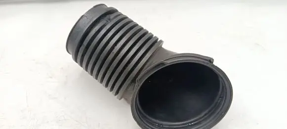 BMW 5 E60 E61 Air intake duct part 58300015