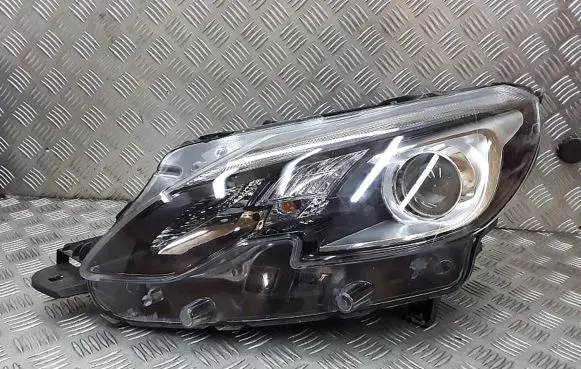 Peugeot 2008 II Headlight/headlamp l90167014