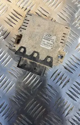 Audi A8 S8 D3 4E Fuel injection pump control unit/module 4E0906093B