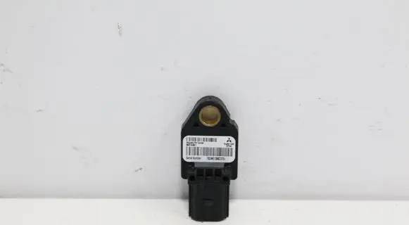 Citroen C-Crosser Airbag deployment crash/impact sensor 8651A001 39754C