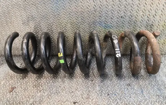 Mercedes-Benz E W211 Rear coil spring