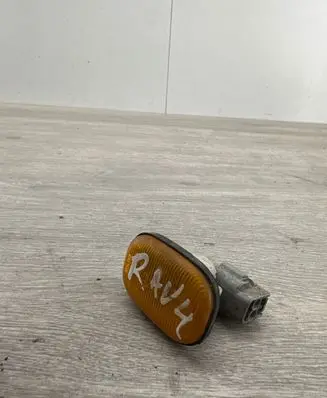 Toyota RAV 4 (XA20) Front fender indicator light