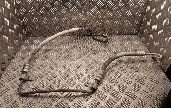Opel Vivaro Power steering hose/pipe/line 497209687r