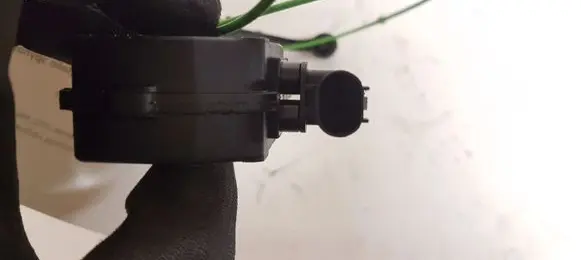 Fuel tank cap lock motor